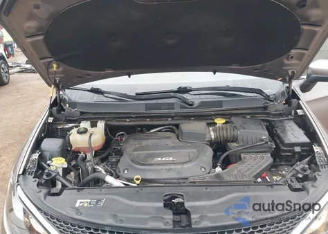 2017 Chrysler Pacifica Touring from USA, damaged, VIN 2C4RC1DGXHR550769